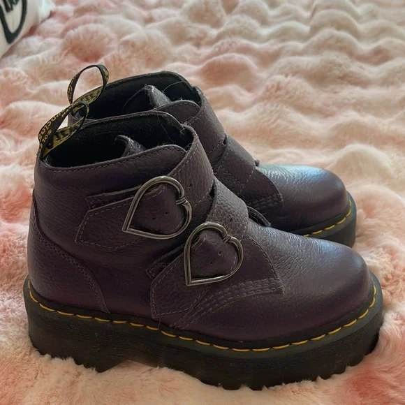 Devon Heart Dr. Martens - Picture 4 of 8